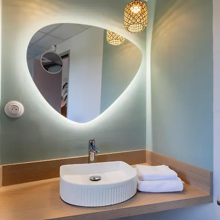Ibis Hotel